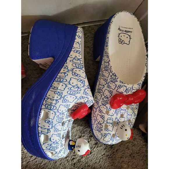 Crocs×hello kitty sz12 - Picture 2 of 5